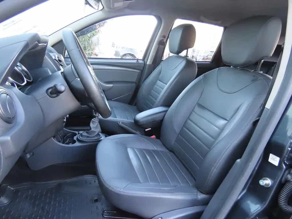 Dacia Duster 1.2 TCe 4x2 Prestige Sitzheizung Leder 03/2017-photo-4