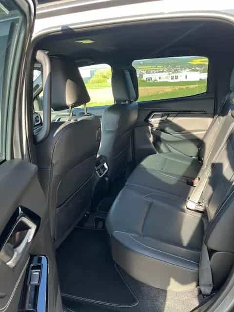Isuzu D-Max 4x4 Dachzelt / Camper VCross 11/2022-photo-11