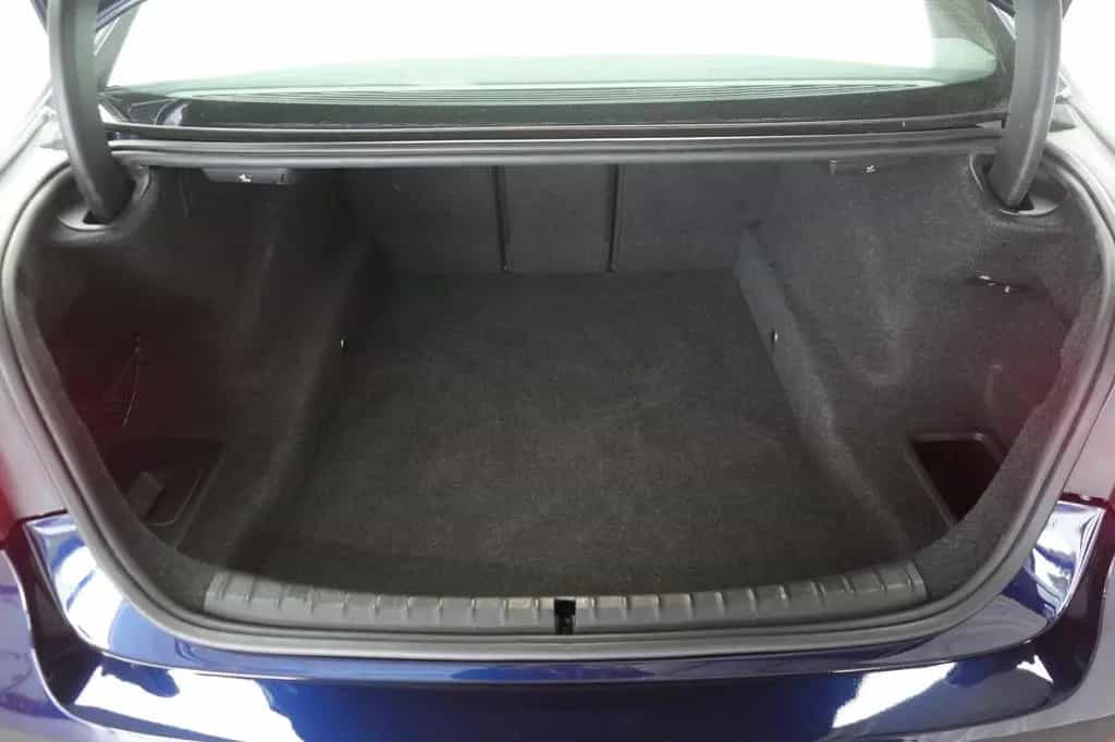 BMW 5 Series 520 i Luxury Line 11/2020-photo-33