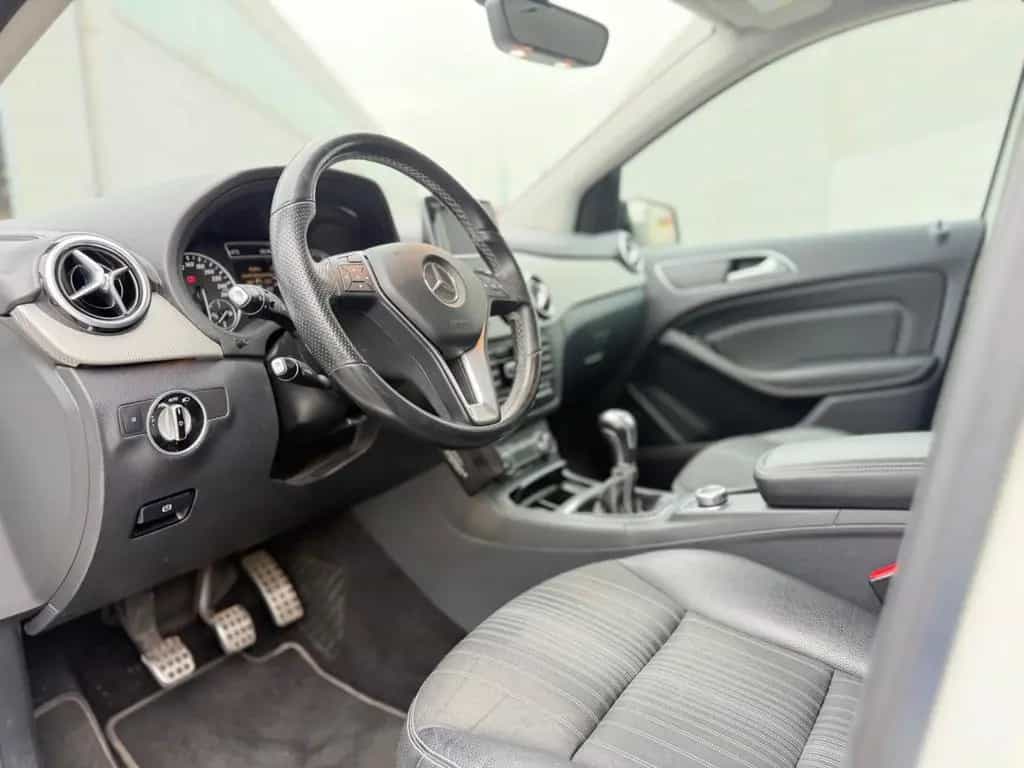 Mercedes-Benz B-Class *70 TKM* 10/2014-photo-13