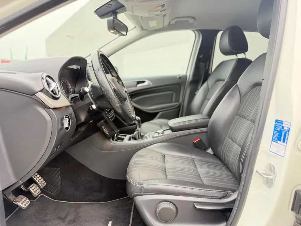Mercedes-Benz B-Class *70 TKM* 10/2014-photo-14