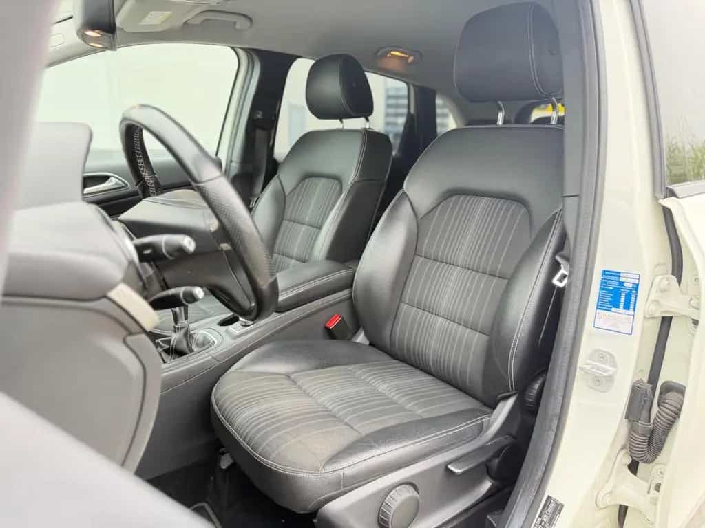 Mercedes-Benz B-Class *70 TKM* 10/2014-photo-15