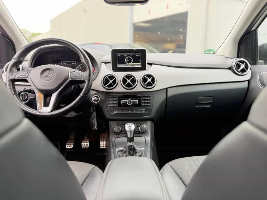 Mercedes-Benz B-Class *70 TKM* 10/2014-photo-17