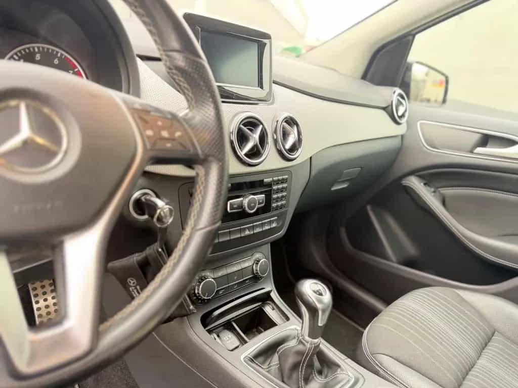 Mercedes-Benz B-Class *70 TKM* 10/2014-photo-20