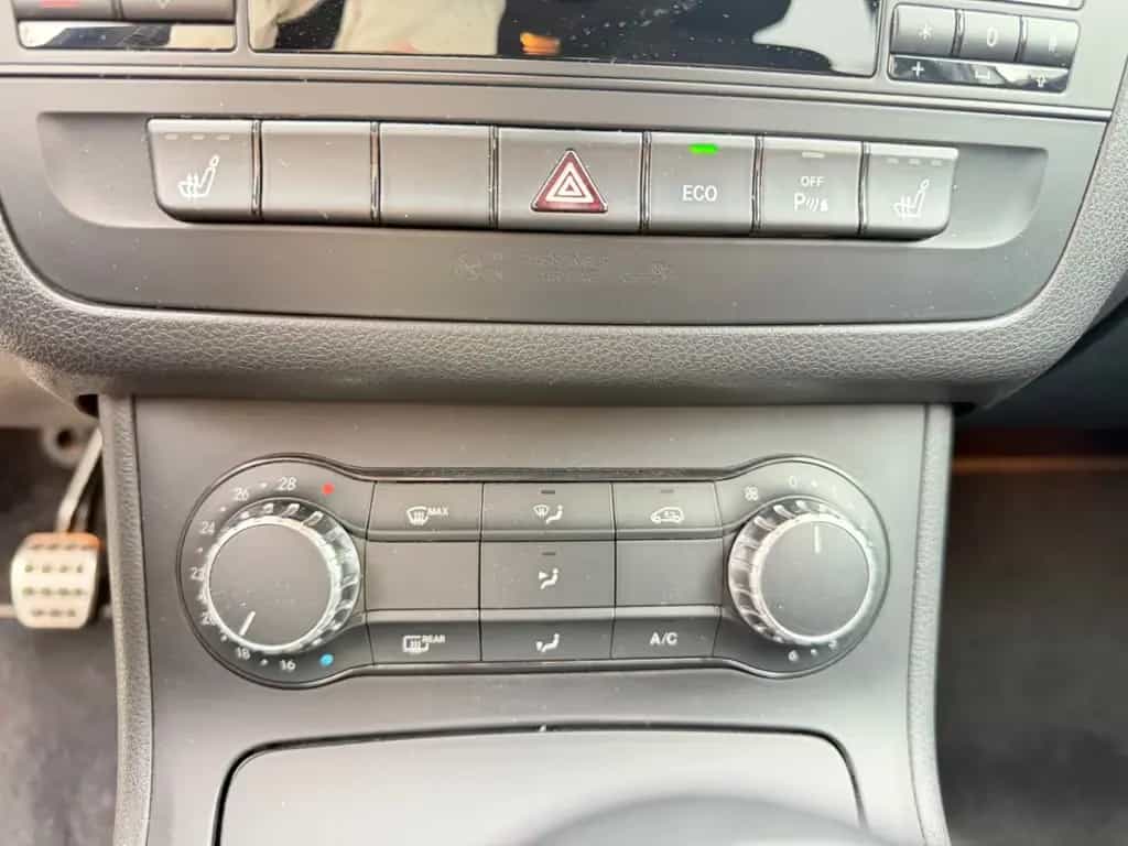 Mercedes-Benz B-Class *70 TKM* 10/2014-photo-27