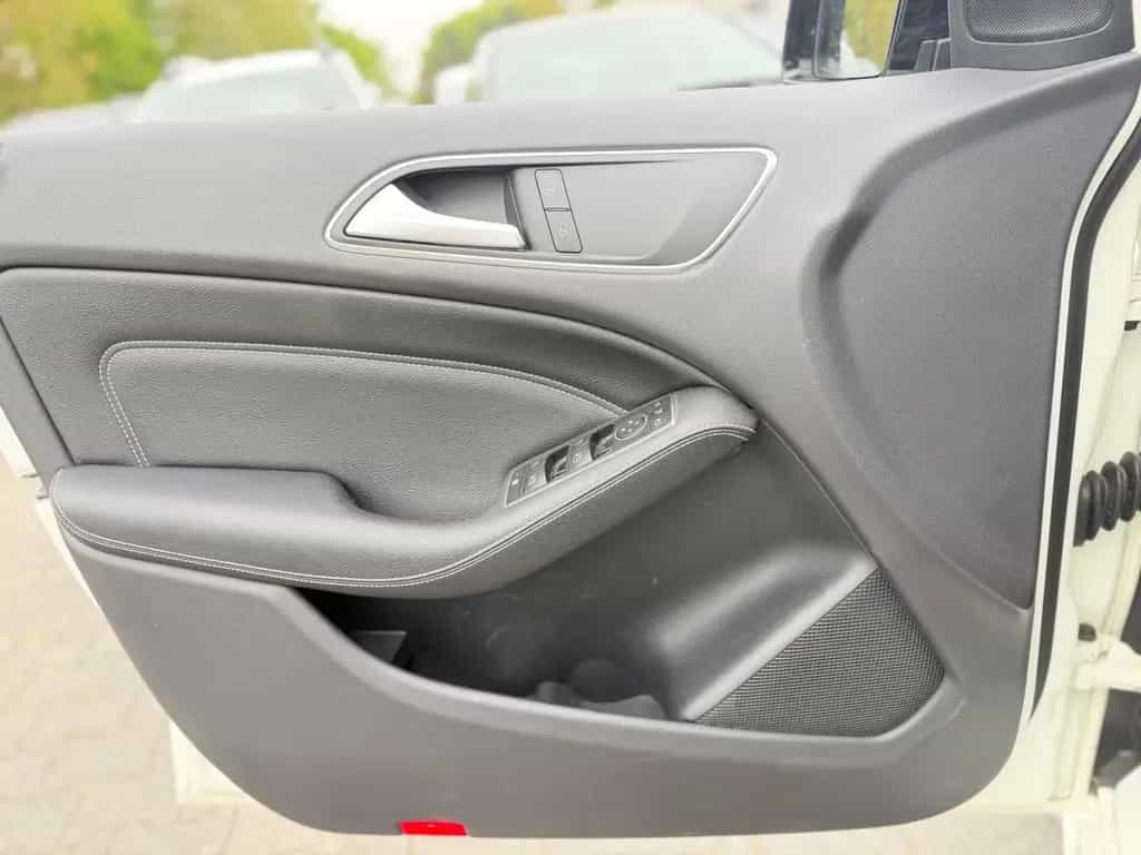 Mercedes-Benz B-Class *70 TKM* 10/2014-photo-33