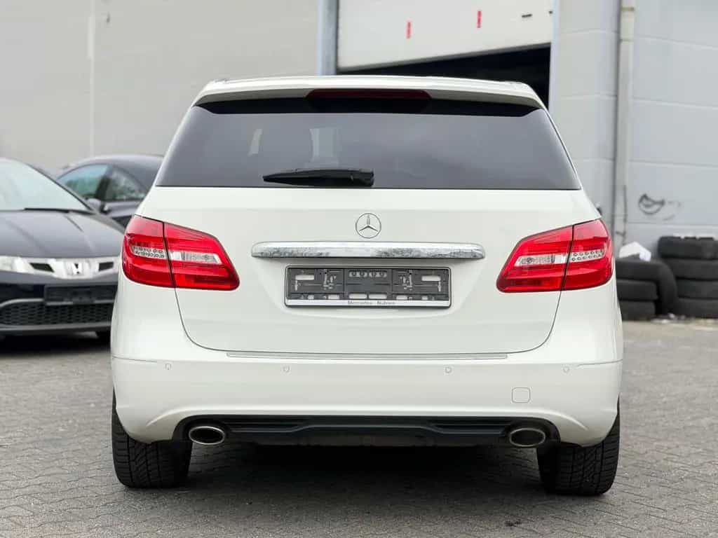 Mercedes-Benz B-Class *70 TKM* 10/2014-photo-8