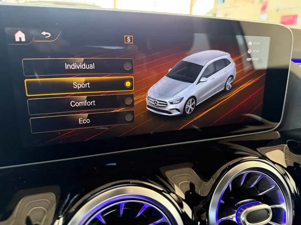 Mercedes-Benz B 220 B220 4Matic/VIRTUAL/GARANTIE/LED/AMG-LINE/KAMERA 09/2019-photo-18