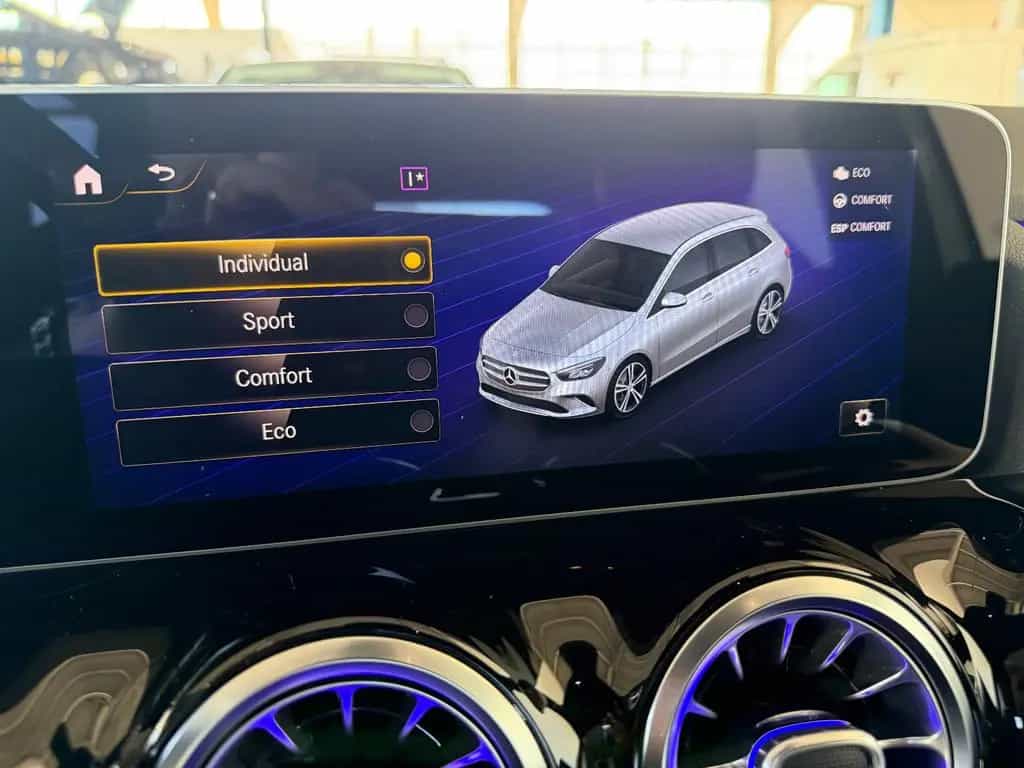 Mercedes-Benz B 220 B220 4Matic/VIRTUAL/GARANTIE/LED/AMG-LINE/KAMERA 09/2019-photo-19