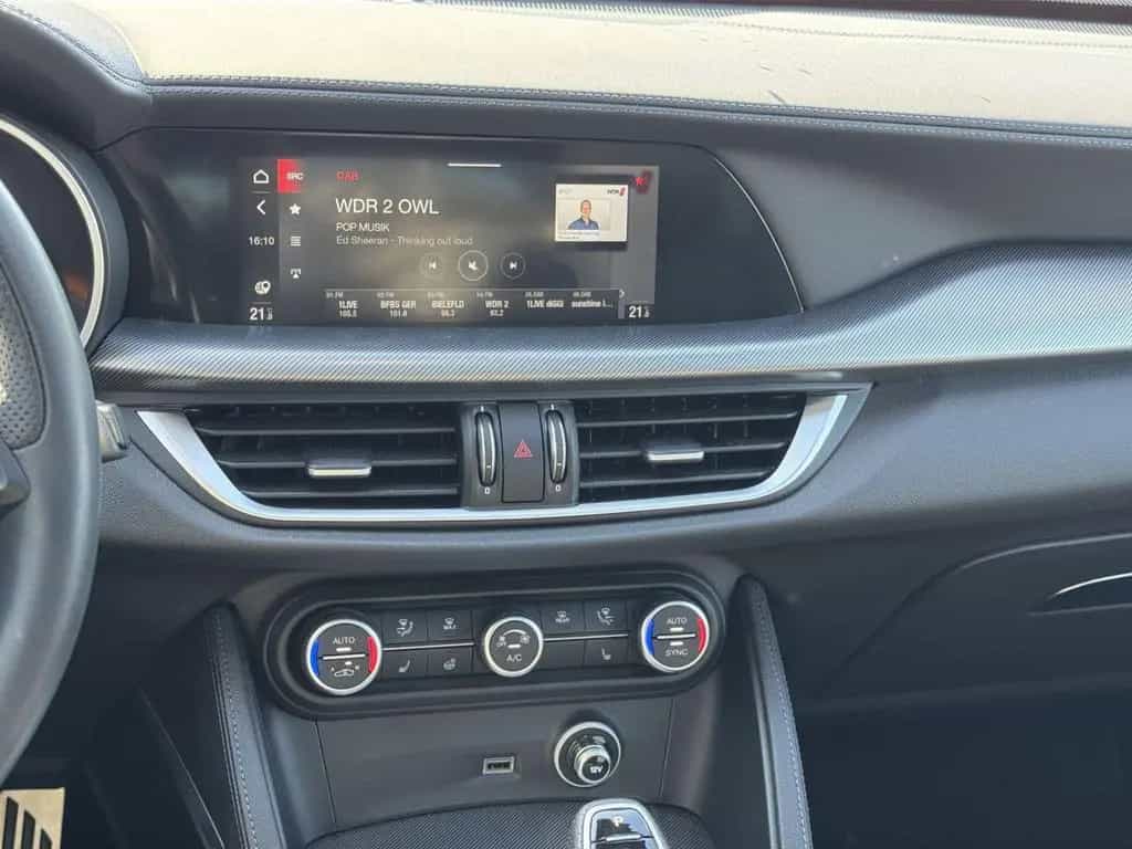 Alfa Romeo Stelvio 2.0 Turbo 16V Veloce Q4 03/2022-photo-15