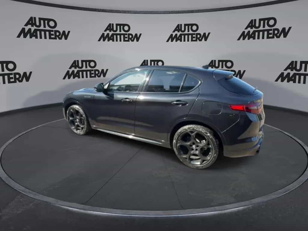 Alfa Romeo Stelvio 2.0 Turbo 16V Veloce Q4 03/2022-photo-4
