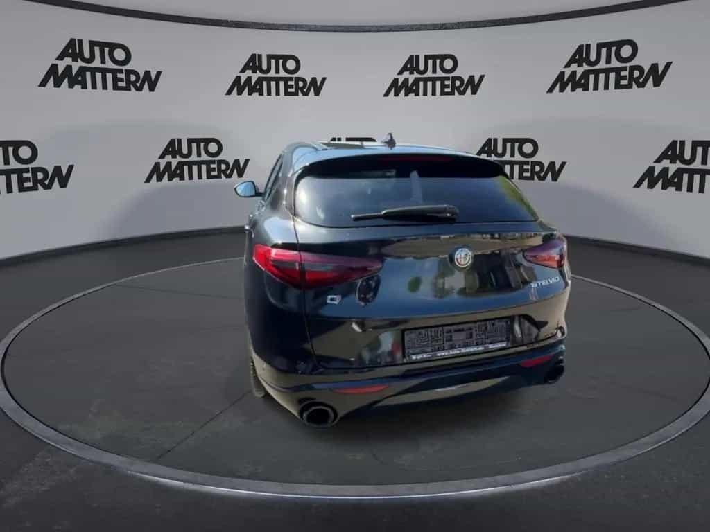 Alfa Romeo Stelvio 2.0 Turbo 16V Veloce Q4 03/2022-photo-5