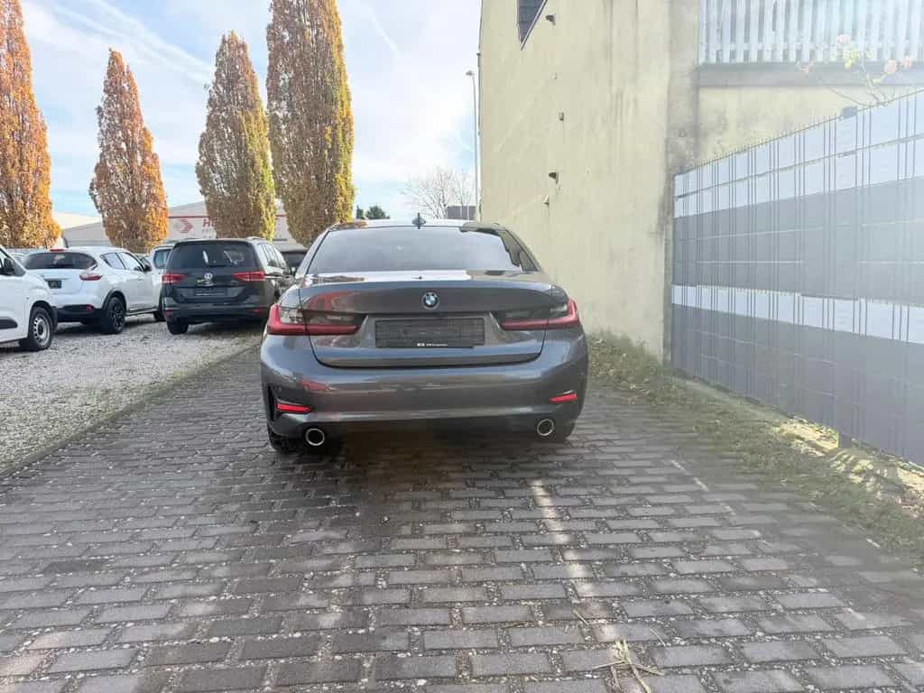 BMW 320 3 Limousine 320 d Sport Line 07/2021-photo-10