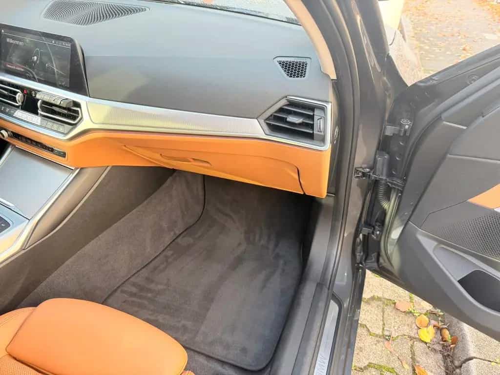 BMW 320 3 Limousine 320 d Sport Line 07/2021-photo-22