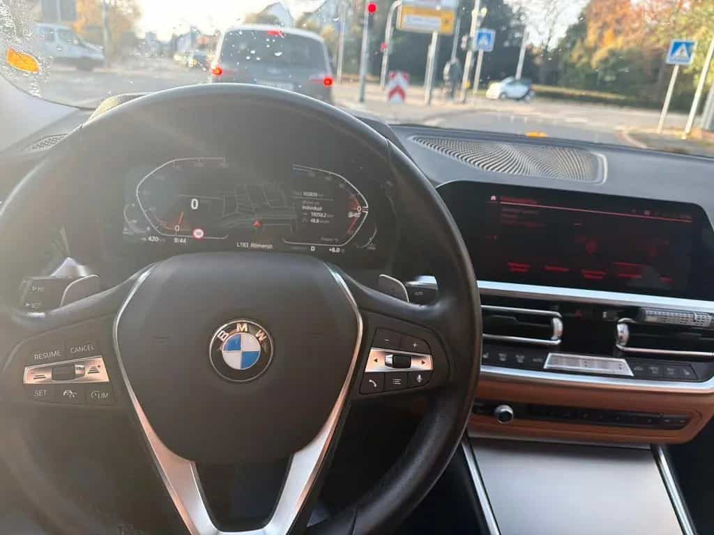 BMW 320 3 Limousine 320 d Sport Line 07/2021-photo-28