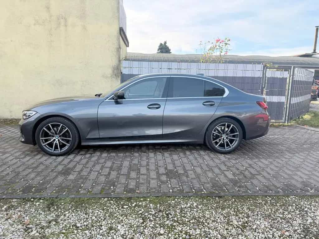 BMW 320 3 Limousine 320 d Sport Line 07/2021-photo-5
