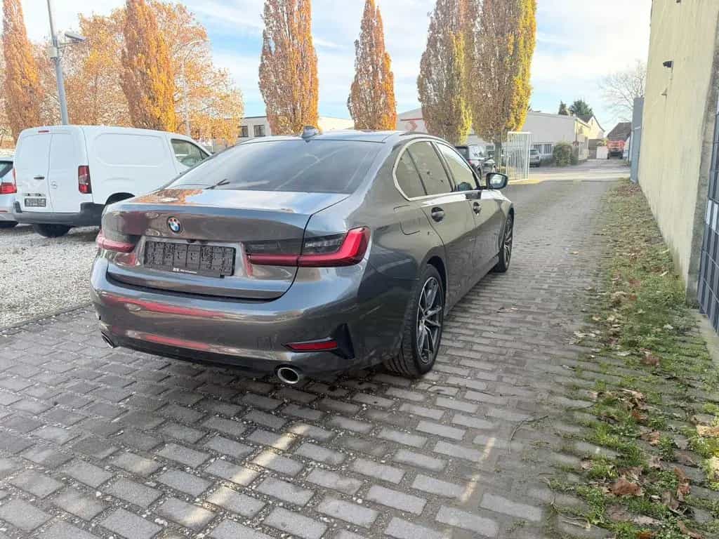 BMW 320 3 Limousine 320 d Sport Line 07/2021-photo-8