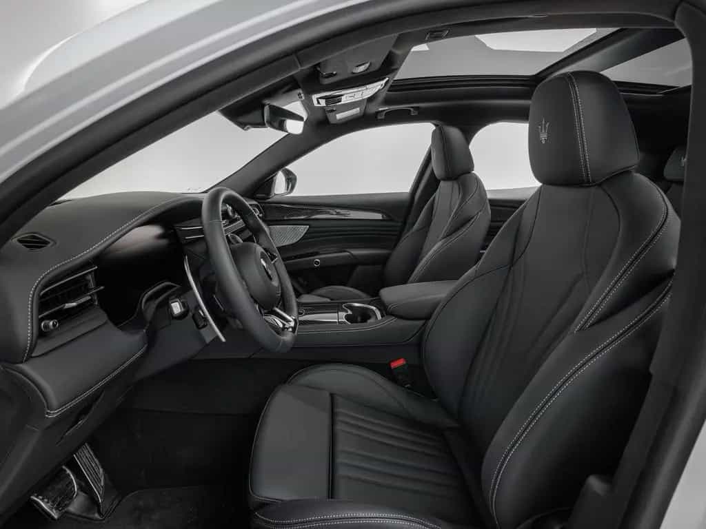 Maserati Grecale Modena PANO + CARBON + 1. HAND 04/2023-photo-10