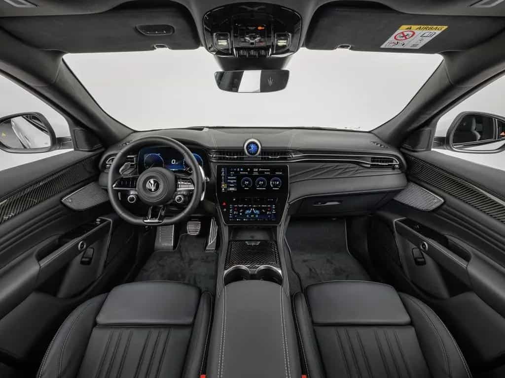 Maserati Grecale Modena PANO + CARBON + 1. HAND 04/2023-photo-11