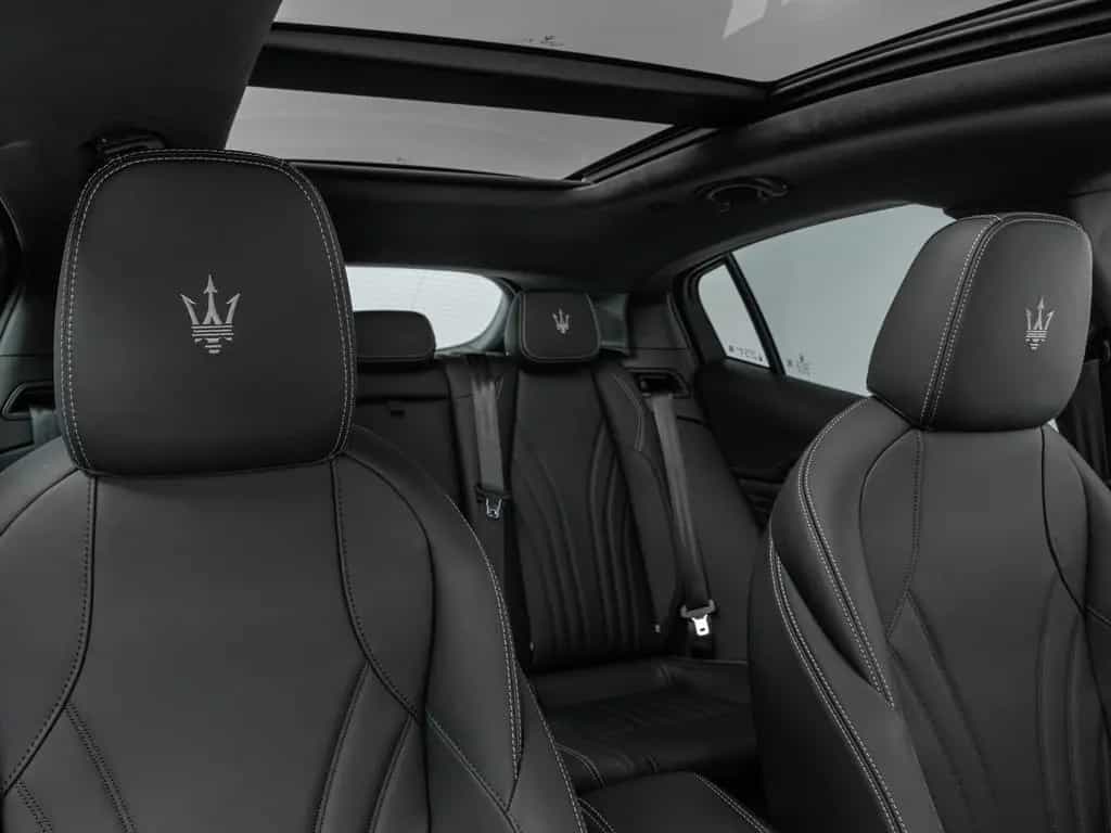 Maserati Grecale Modena PANO + CARBON + 1. HAND 04/2023-photo-19