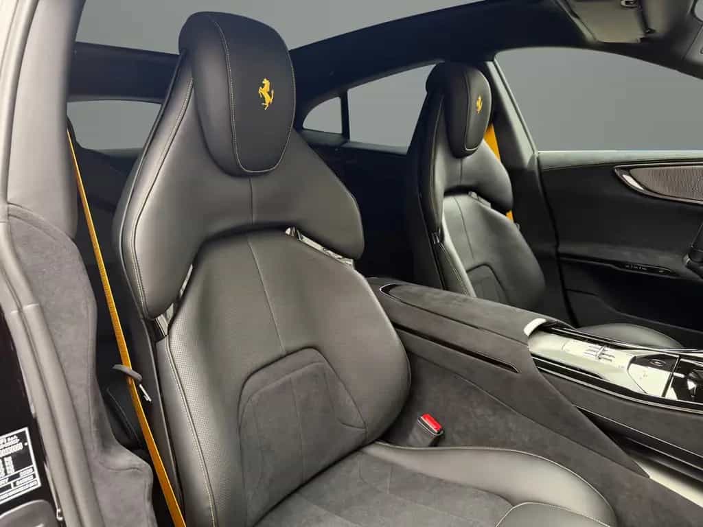 Ferrari Purosangue VOLLCARBON LIFT PANORAMA SURR. VIEW 04/2026-photo-21