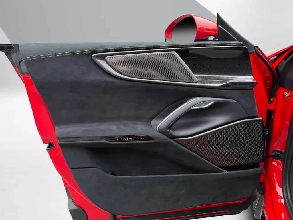 Ferrari Purosangue VOLLCARBON LIFT PANORAMA SURR. VIEW 04/2026-photo-28
