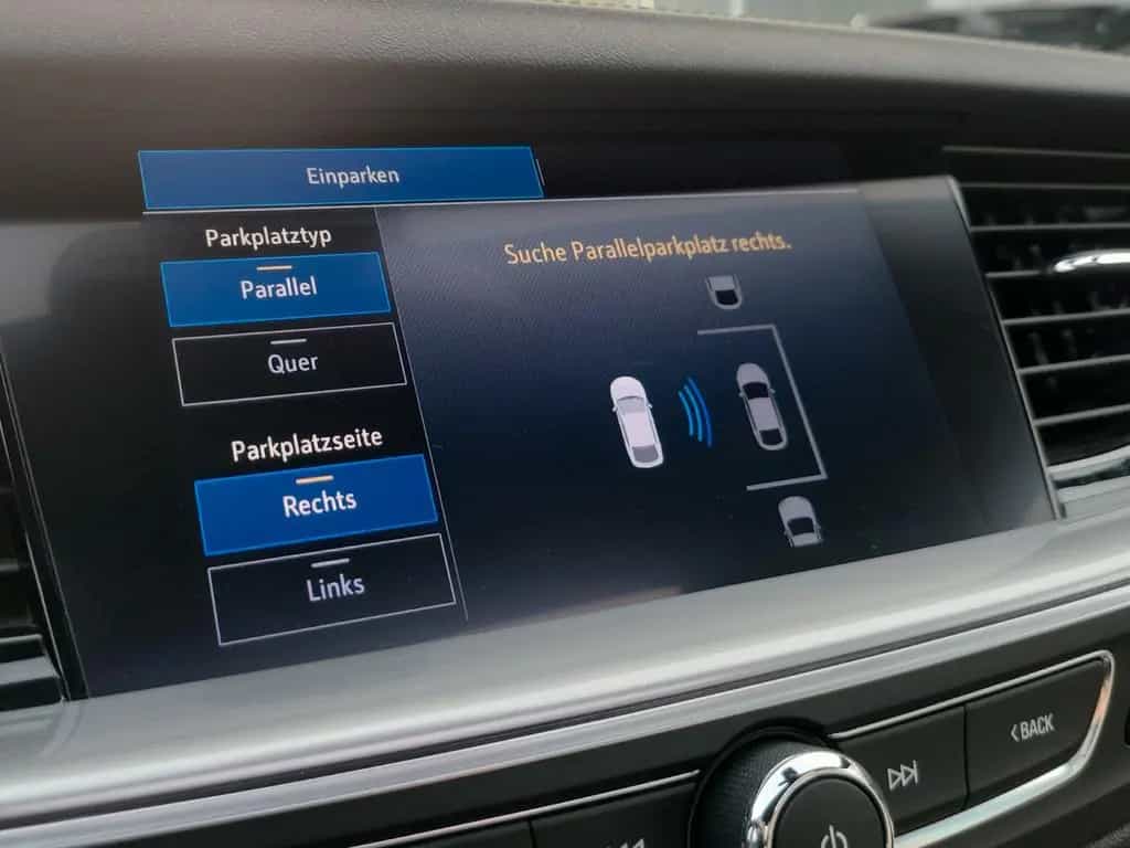 Opel Insignia B ST "Ultimate" Panorama/Bose/DAB/Leder 07/2021-photo-17