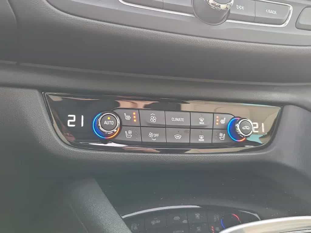 Opel Insignia B ST "Ultimate" Panorama/Bose/DAB/Leder 07/2021-photo-20