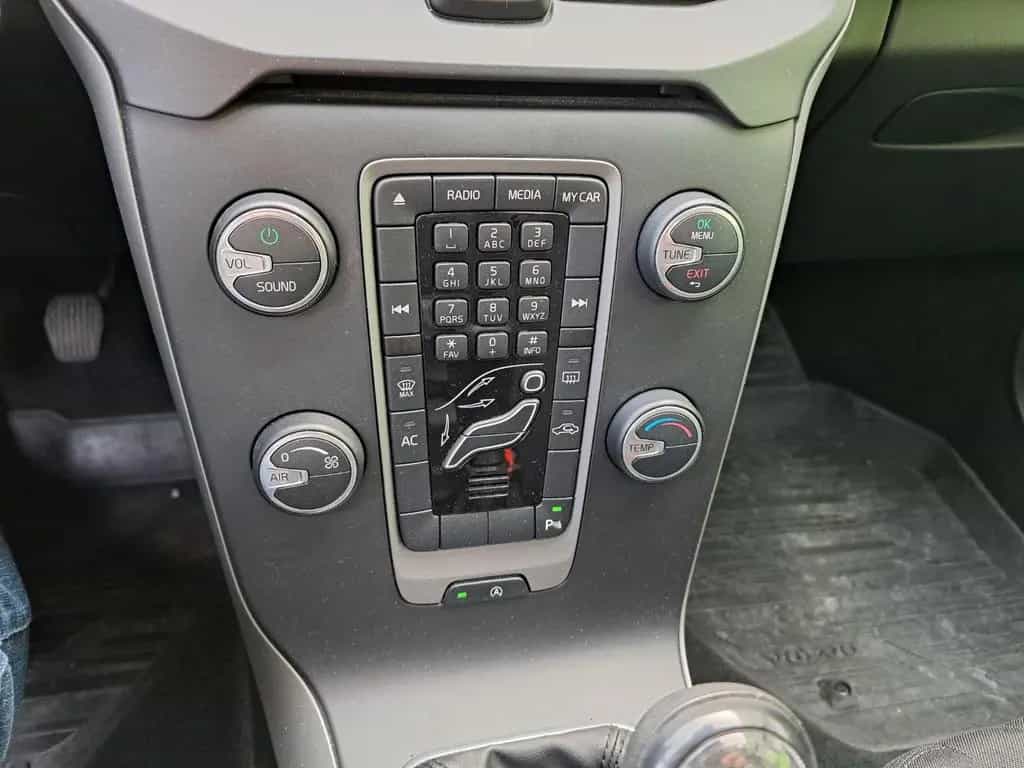 Volvo V40 Basis 02/2014-photo-4
