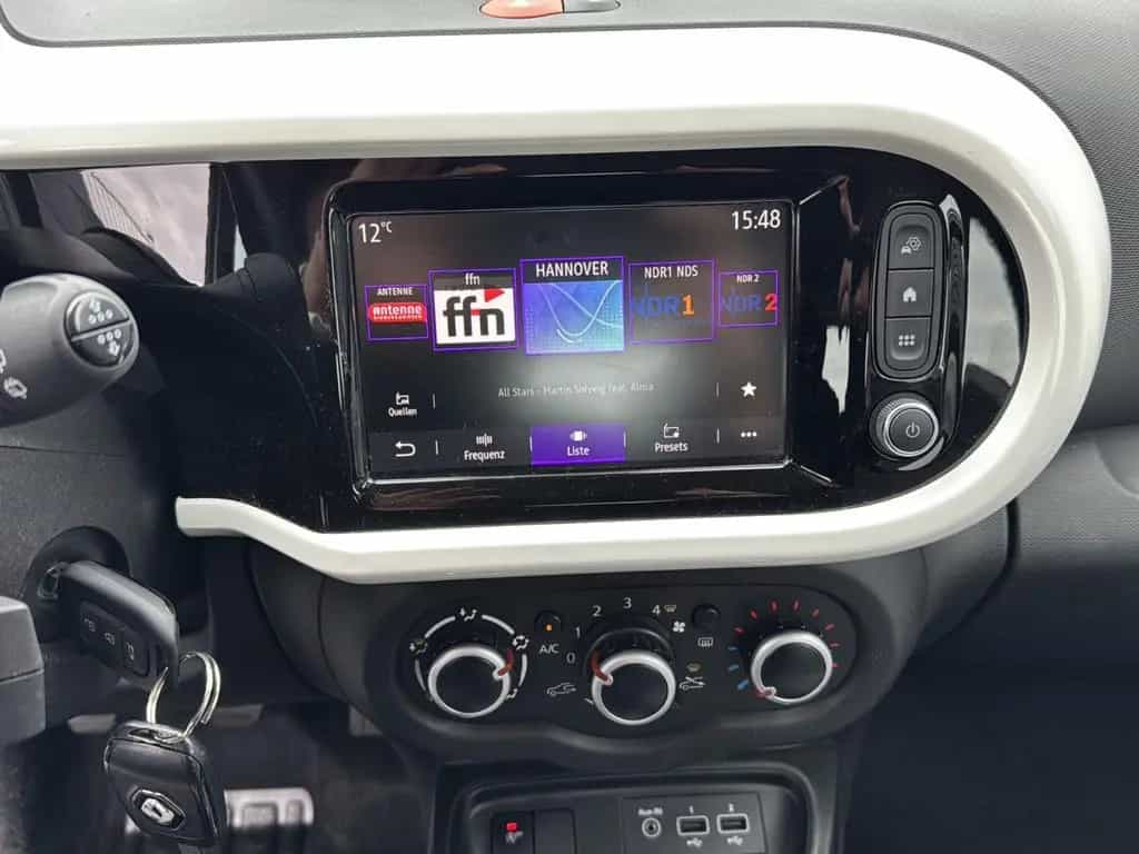 Renault Twingo Limited*ALLWETTER*CARPLAY*KLIMA*EPH 09/2020-photo-10