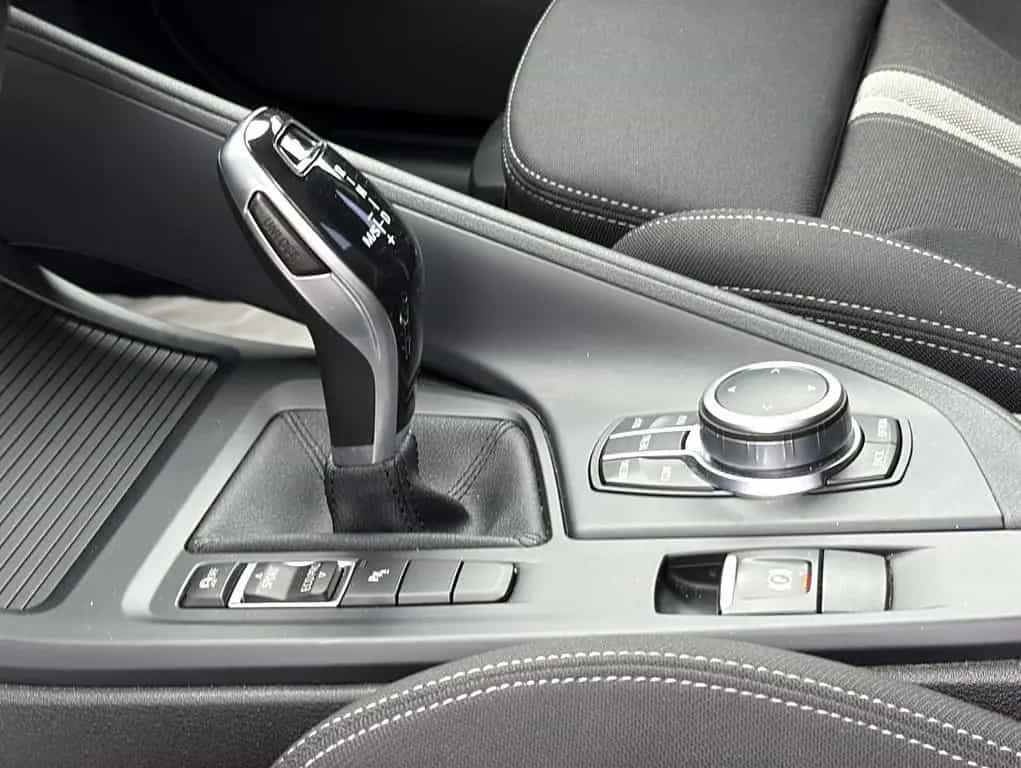BMW X1 sDrive 18 i Advantage 04/2019-photo-12