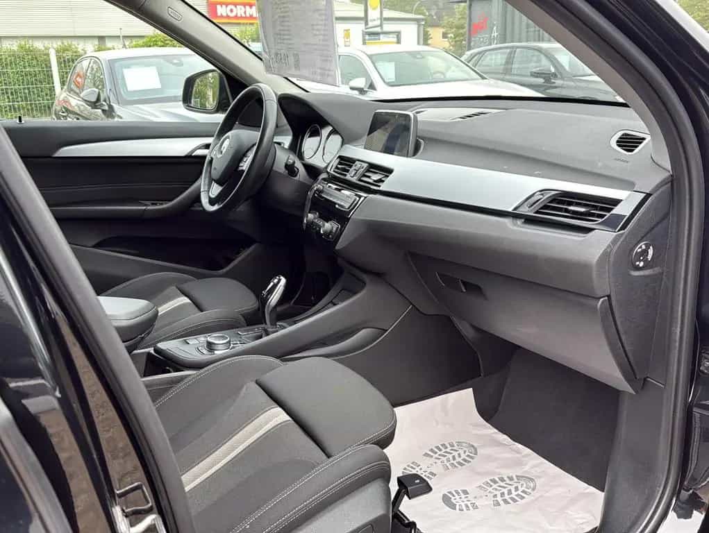 BMW X1 sDrive 18 i Advantage 04/2019-photo-13