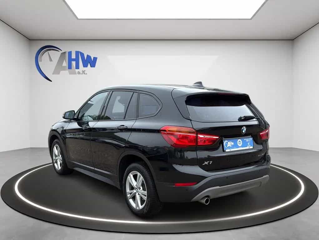 BMW X1 sDrive 18 i Advantage 04/2019-photo-4