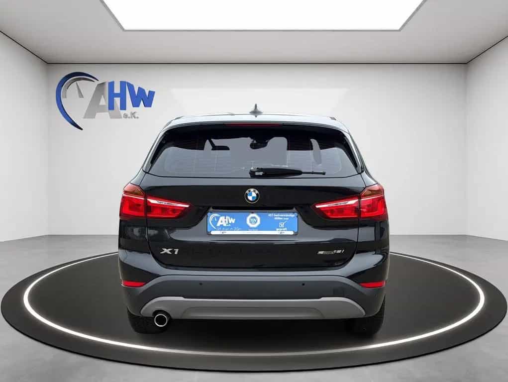 BMW X1 sDrive 18 i Advantage 04/2019-photo-6
