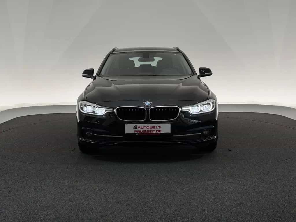 BMW 318 d Touring*SPORT LINE*LED-PDC-SHZ-TEMP-CD-NAVI 01/2019-photo-1