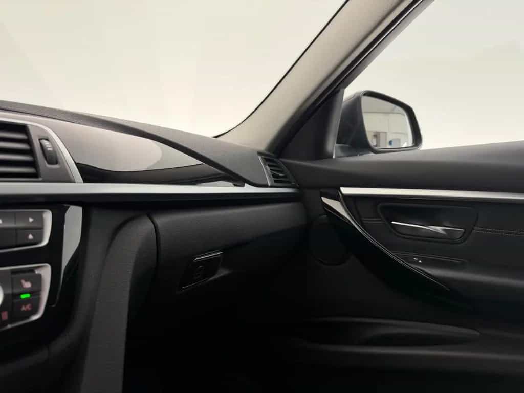 BMW 318 d Touring*SPORT LINE*LED-PDC-SHZ-TEMP-CD-NAVI 01/2019-photo-36