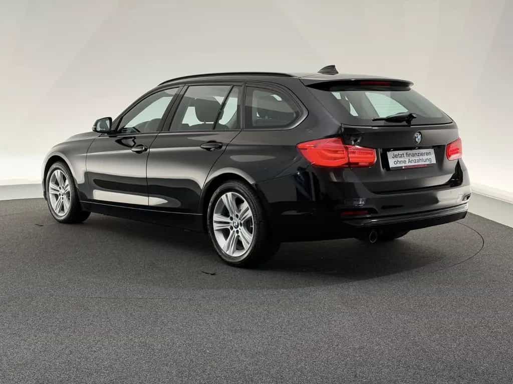 BMW 318 d Touring*SPORT LINE*LED-PDC-SHZ-TEMP-CD-NAVI 01/2019-photo-4
