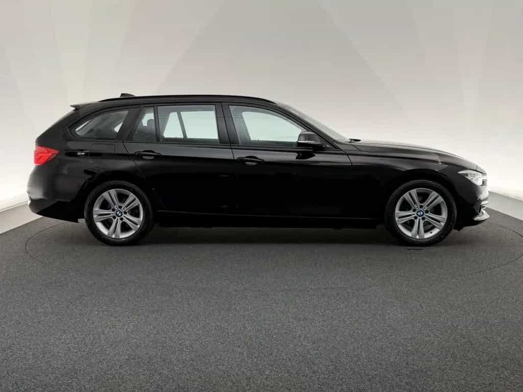 BMW 318 d Touring*SPORT LINE*LED-PDC-SHZ-TEMP-CD-NAVI 01/2019-photo-7