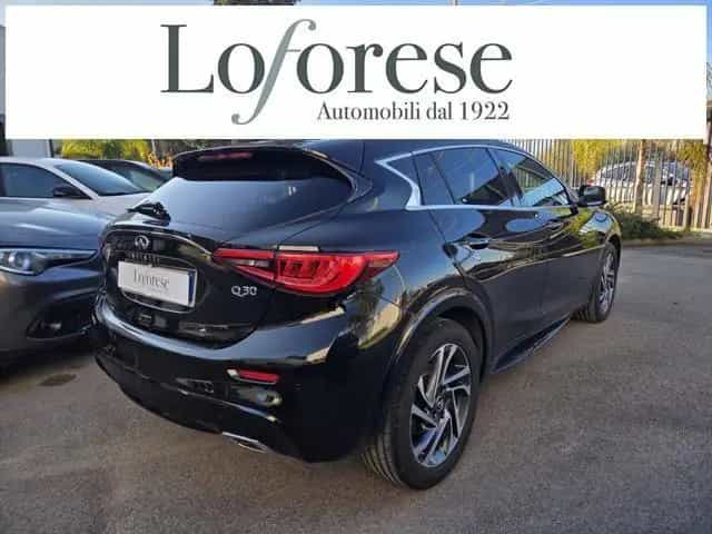 Infiniti Q30 INFINITI Q30 1.5 diesel DCT Business 03/2017-photo-2
