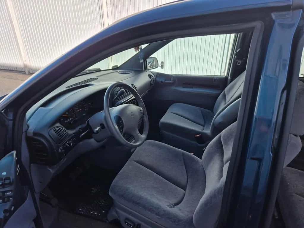 Chrysler Voyager 3.3l 01/2000-photo-10