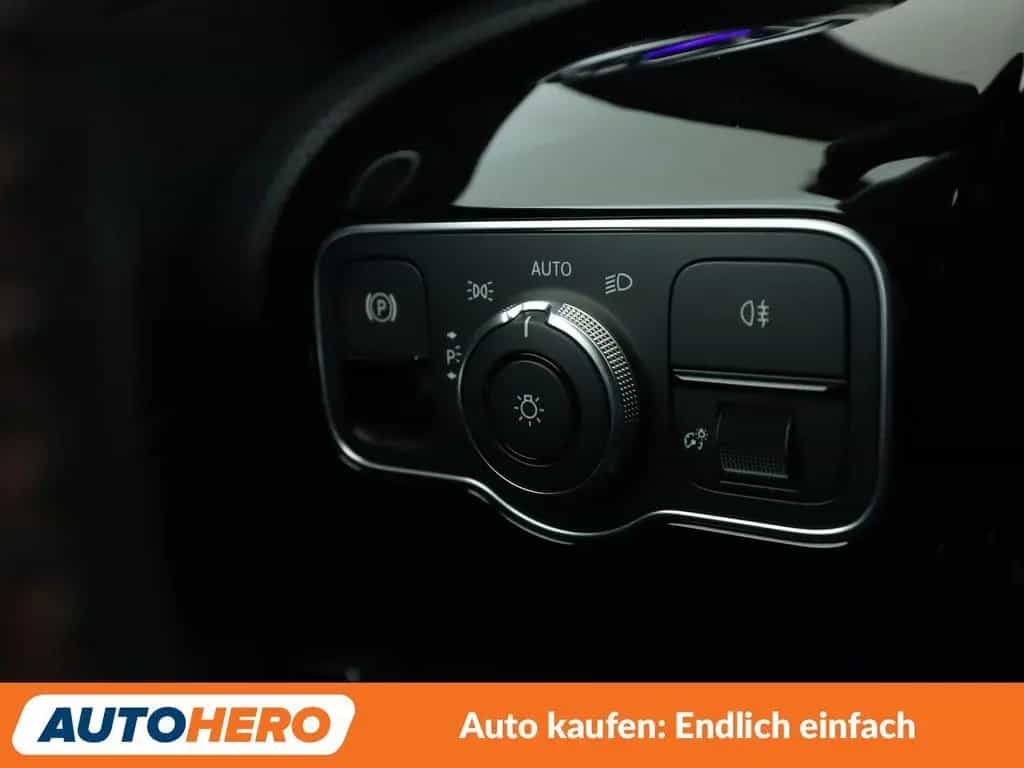 Mercedes-Benz A 200 AMG Line Aut. *VC*LED*TEMPO*CAM*SHZ* 02/2020-photo-28