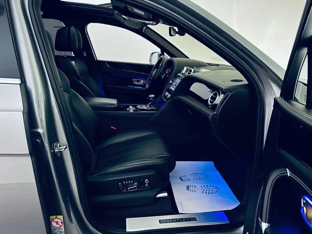 Bentley Bentayga 4.0 V8 4WD * DVD * HUD * 7-SITZER * 07/2017-photo-9