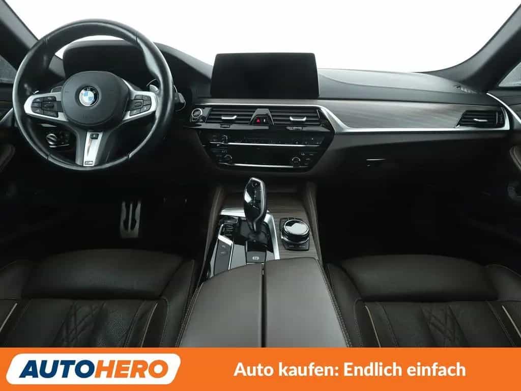 BMW M550 xDrive Aut. *360°*DISPLAY-KEY*HUD*MEMORY* 12/2017-photo-11
