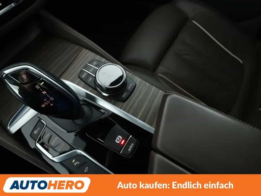 BMW M550 xDrive Aut. *360°*DISPLAY-KEY*HUD*MEMORY* 12/2017-photo-23