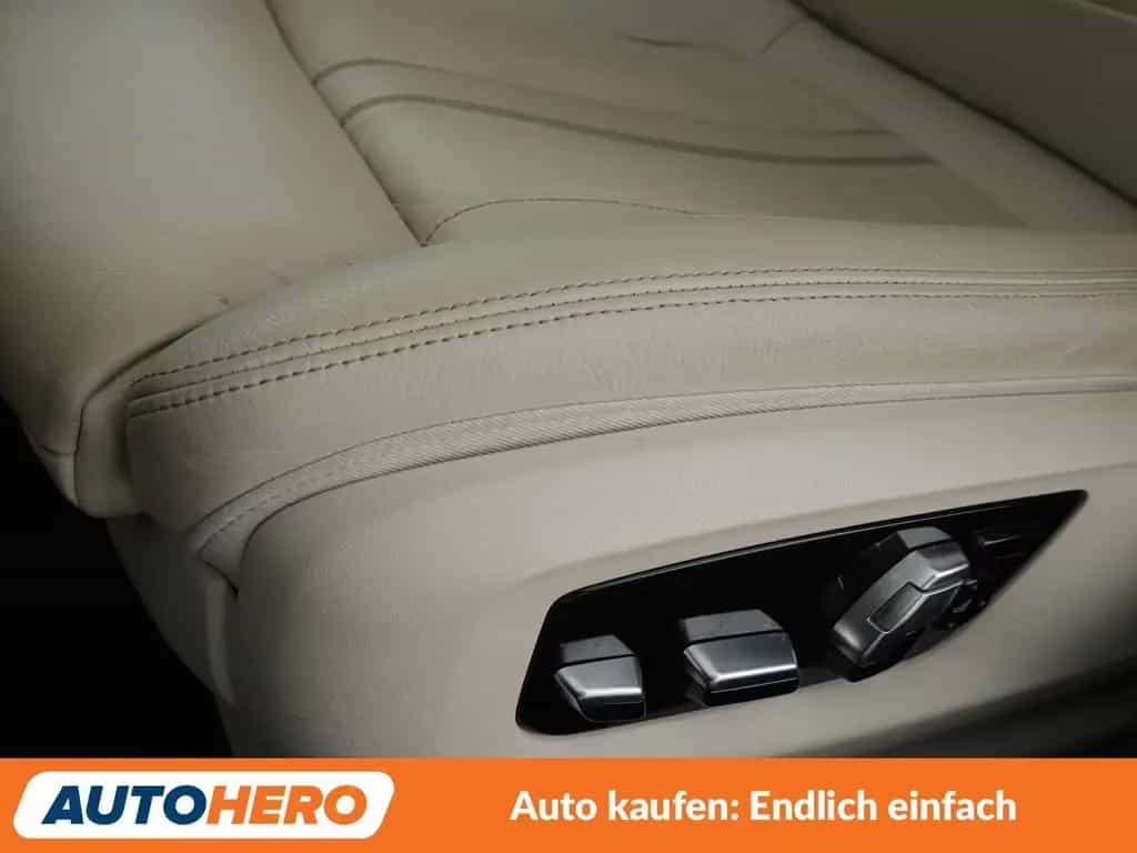 BMW 520 d Mild-Hybrid Aut.*NAVI*360CAM*ACC*SHZ*ALU* 11/2020-photo-29