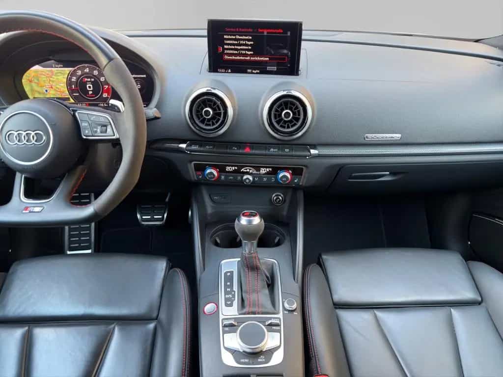 Audi RS3 RS 3 Lim. 2.5 TFSI quattro DAB+ ACC NAVI LED 12/2019-photo-17