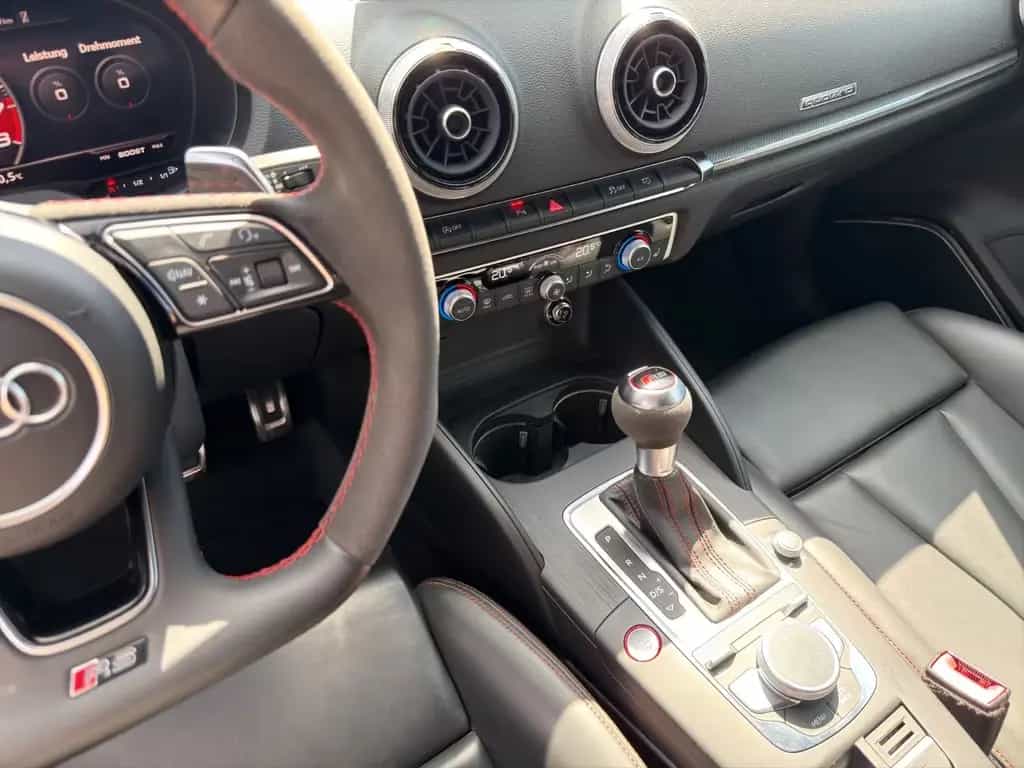 Audi RS3 RS 3 Lim. 2.5 TFSI quattro DAB+ ACC NAVI LED 12/2019-photo-18