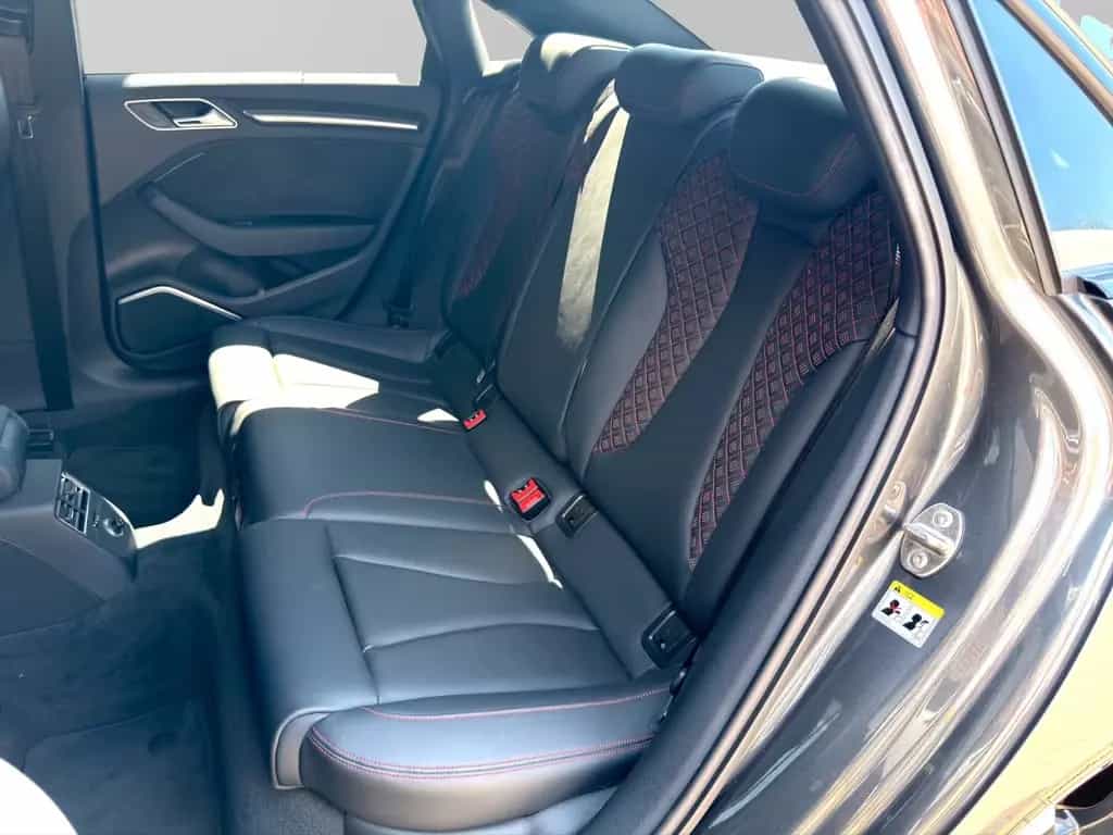 Audi RS3 RS 3 Lim. 2.5 TFSI quattro DAB+ ACC NAVI LED 12/2019-photo-23