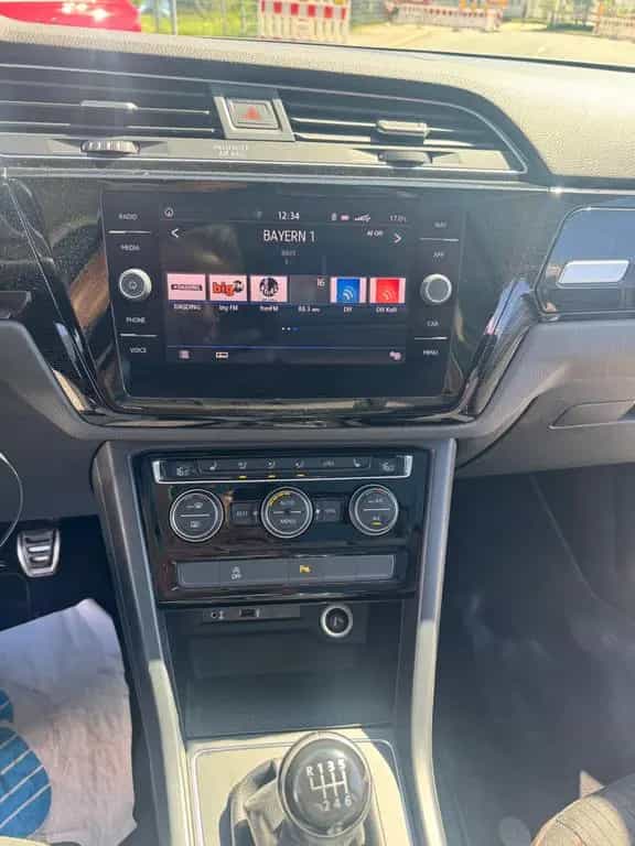 Volkswagen Touran Sound BMT/Start-Stopp 10/2017-photo-9