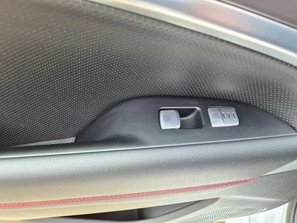 Genesis G70 Sport Leder/LED/ACC/Pano/El. Heckklappe/Appl 11/2024-photo-13